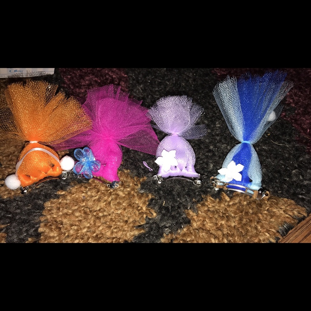 Troll hair clips